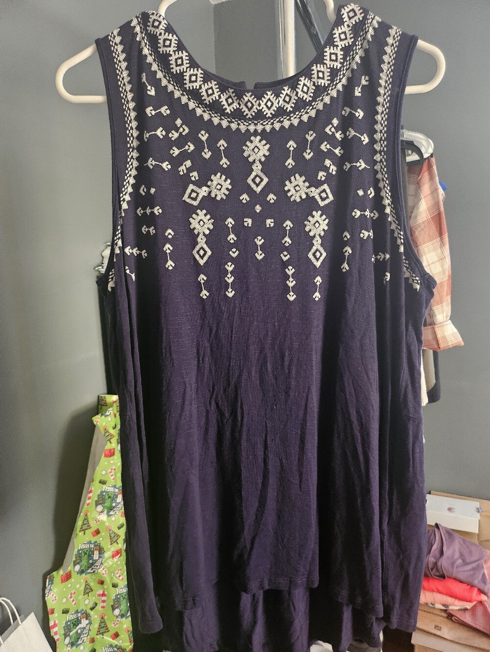 Style & Co. Navy Embroidered Sleeveless Tank